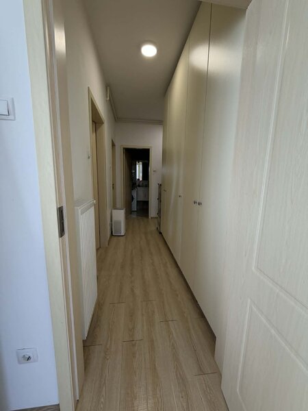 Crangasi, Emag, zona case