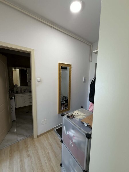 Crangasi, Emag, zona case